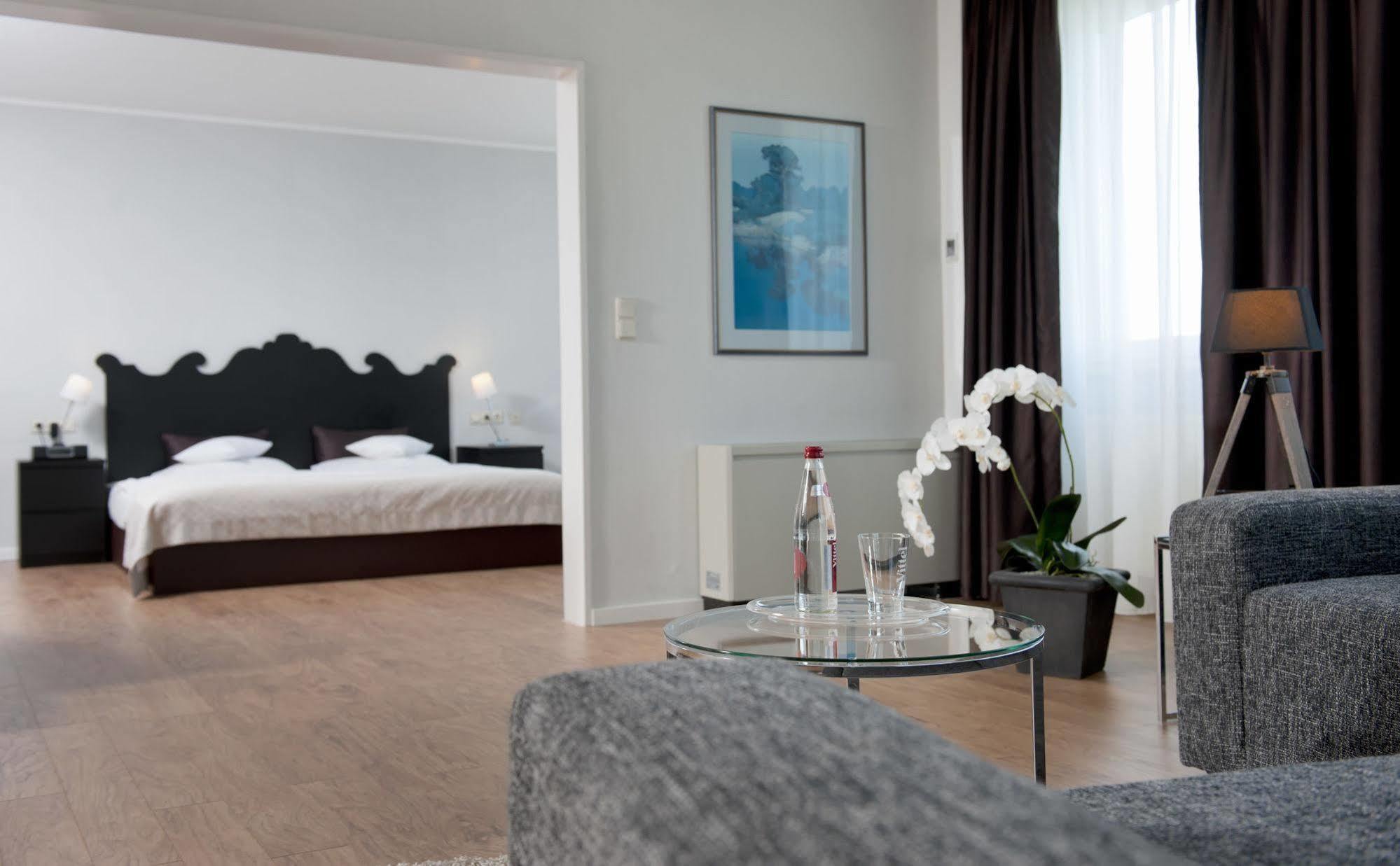 Wyndham Hannover Atrium Екстер'єр фото